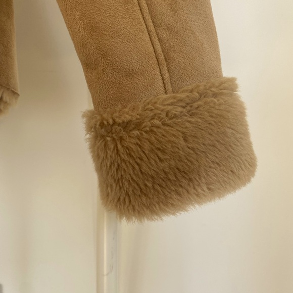 Women’s Faux Fur Fashion Jacket - Size Small - Picture 7 of 7